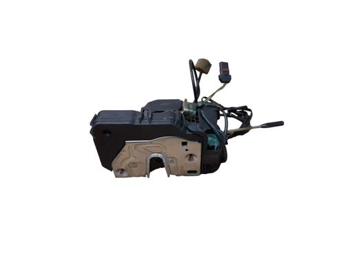 Used Front left lock MERCEDES-BENZ C-CLASS (W203) C 200 Kompressor (203.045) (163 hp) 32053906