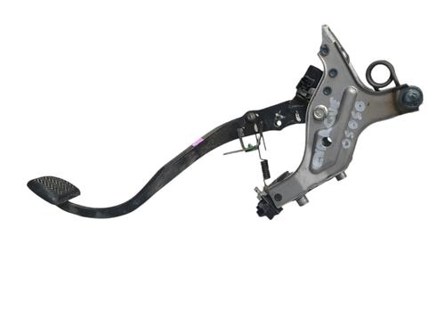 clutch-pedal-toyota-auris-_e15_-2006-2007-2008-2009-2010-2011-2012-2013-32053966 main image