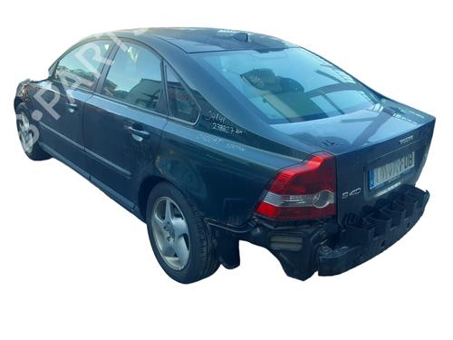 Right headlight VOLVO S40 II (544) 2.0 D | BP32056131C29