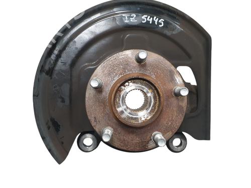 Used Left front steering knuckle NISSAN PULSAR Hatchback (C13) [2014-2026]  32053959