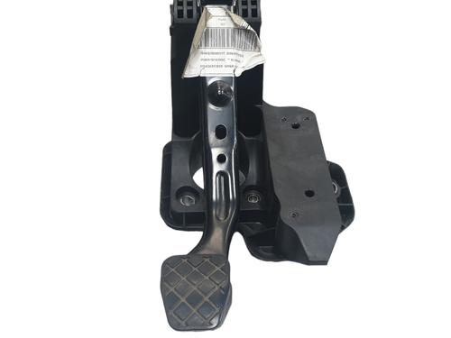 BP32049442I19 main image