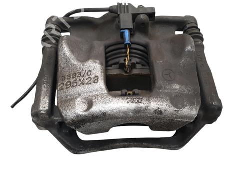 Used Right front brake caliper MERCEDES-BENZ B-CLASS Sports Tourer (W246, W242) B 200 (246.243) (156 hp) 32055896