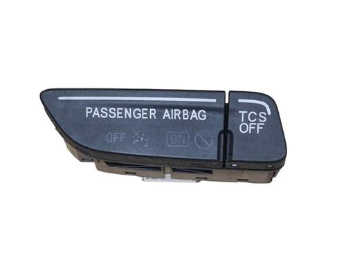 switch-ford-tourneo-courier-b460-mpv-2014-32048856 main image