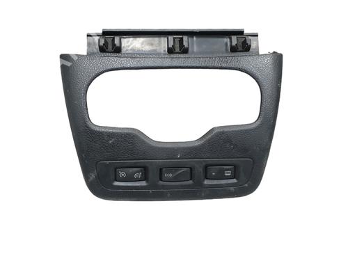 BP32049614O1 main image