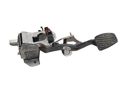 break-pedal-nissan-qashqai-i-j10-nj10-2006-2007-2008-2009-2010-2011-2012-2013-2014-2015-32049465 main image