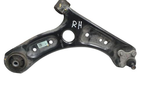 Used Right front suspension arm HYUNDAI KONA (SX2) [2023-2026]  32054984