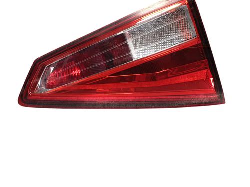 Feu de coffre gauche SEAT ARONA (KJ7, KJP) [2017-2026]  32073551