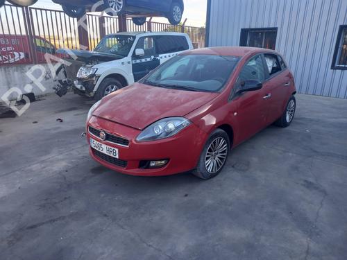 Brugte FIAT BRAVO II (198_) 1.6 D Multijet (198AXH1B) (105 hp) 4418470