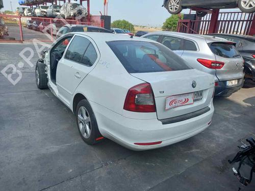 Used Parts SKODA OCTAVIA II (1Z3) 1.6 TDI (105 hp) 4418658