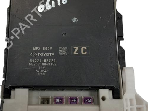 Sikringsdåse TOYOTA COROLLA Estate (_E21_) 1.8 Hybrid (ZWE211) (98 hp) 32371995