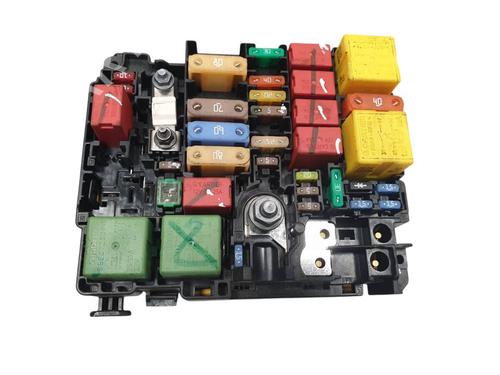 Used Fuse box Fuse box 38751832 38751832