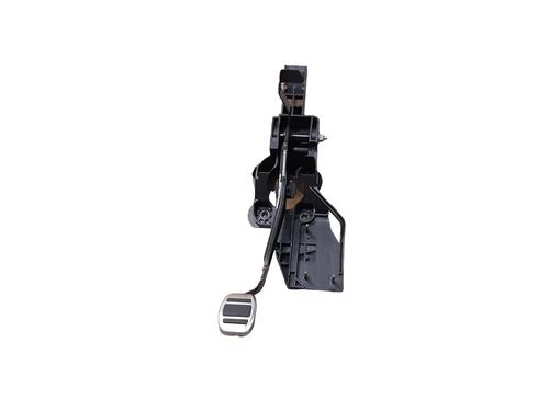 Used Break pedal PEUGEOT 5008 II (MC_, MJ_, MR_, M4_) [2016-2026]  32057906