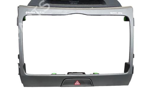 BP32049470O1 main image