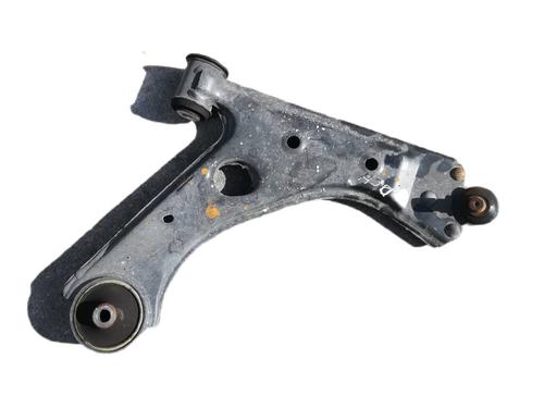 braco-suspensao-frente-direito-opel-corsa-e-x15-2014-32052366 main image
