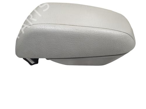 Used Armrest / Center console KIA CERATO I Saloon (LD) 2.0 (143 hp) 32051979
