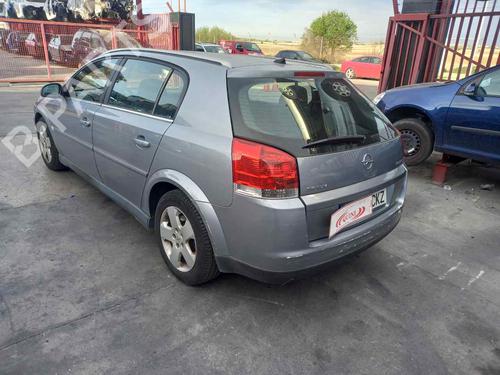 Fuse box OPEL SIGNUM Hatchback (Z03)  | BP32054889E1 