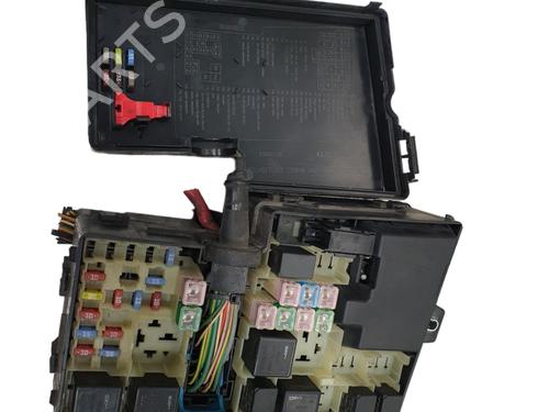Used Fuse box VOLVO S40 II (544) 2.4 (140 hp) 32055434