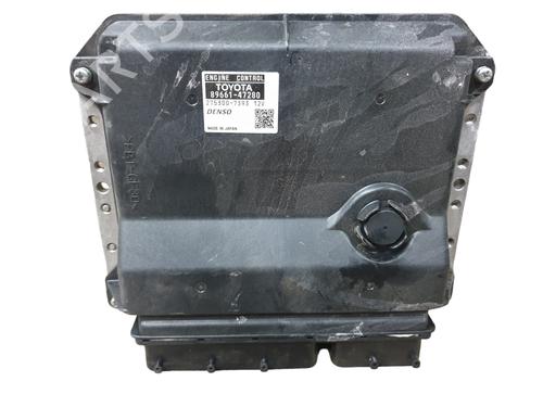 Used Engine control unit (ECU) TOYOTA PRIUS (_W3_) 1.8 Plug-in Hybrid (ZVW30, ZVW35) (136 hp) 32056875
