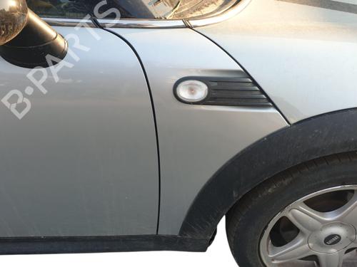 Used Right front fenders Right front fenders MINI MINI CLUBMAN (R55) [2006-2015] 33270880 33270880