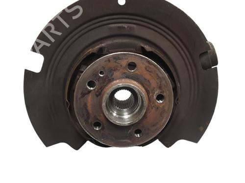 Used Right rear steering knuckle MERCEDES-BENZ M-CLASS (W163) ML 270 CDI (163.113) (163 hp) 32055631