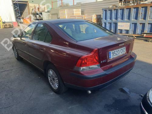 Right headlight VOLVO S60 I (384) 2.4 D | BP32055108C29 