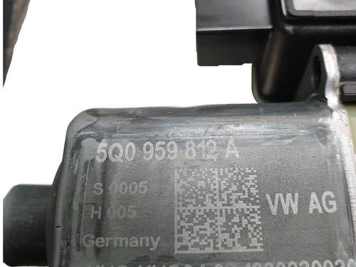 rear-right-window-mechanism-skoda-superb-iii-3v3-2015-2016-2017-2018-2019-2020-2021-2022-2023-2024-32054779 main image