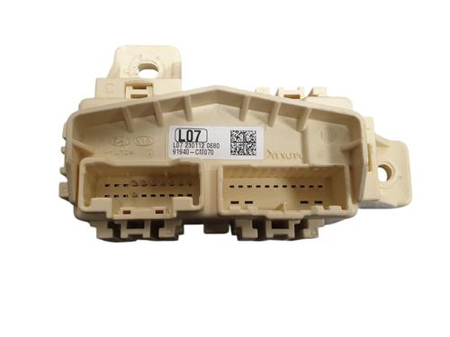 fuse-box-hyundai-kona-sx2-2023-32054529 main image