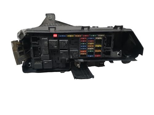 Used Fuse box VOLVO S60 I (384) 2.4 D (163 hp) 32053529