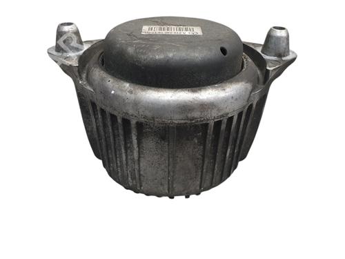 engine-mount-mercedes-benz-e-class-w212-2009-2010-2011-2012-2013-2014-2015-2016-32049254 main image