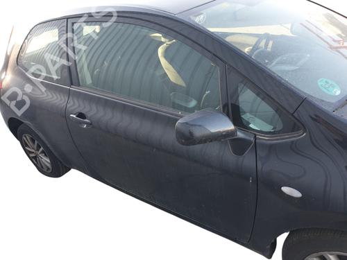 Used Right front door TOYOTA AURIS (_E15_) [2006-2013]  32056815