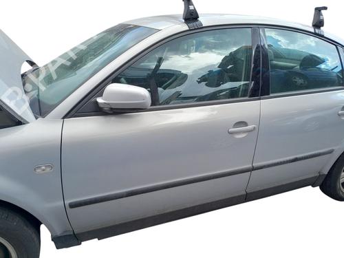 Porte avant gauche VW PASSAT B5 (3B2) 1.9 TDI (115 hp) 32053708