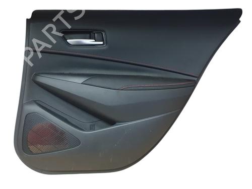 Bageste højre beklædning TOYOTA COROLLA Estate (_E21_) 1.8 Hybrid (ZWE211) (98 hp) 32056894