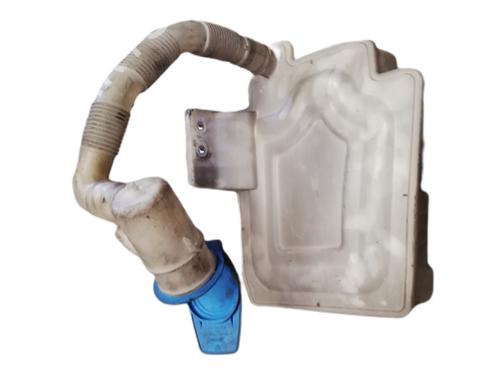 windscreen-washer-tank-vw-golf-v-1k1-2003-2004-2005-2006-2007-2008-2009-2010-32049485 main image