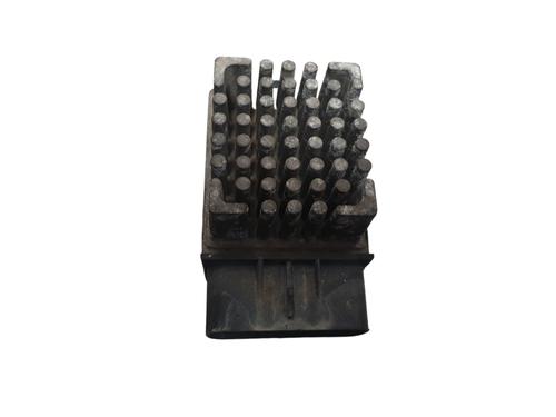 Module électronique CHRYSLER VOYAGER IV (RG, RS) 2.4 (147 hp) 32050462