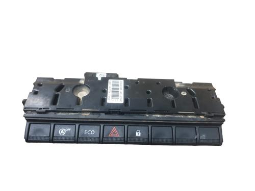 BP32056146I22 main image