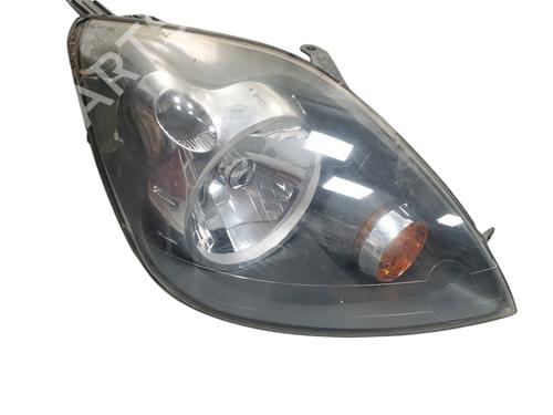 Phare droit FORD FIESTA V (JH_, JD_) 1.6 TDCi (90 hp) 32053629