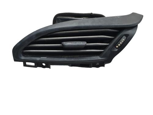 air-vent-fiat-tipo-estate-356_-357_-2016-32051850 main image