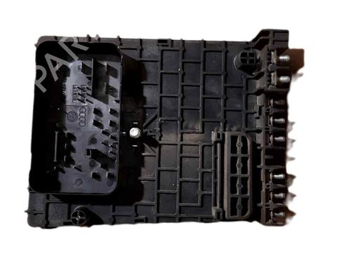 Used Fuse box VW PASSAT B6 (3C2) [2005-2011]  32052354