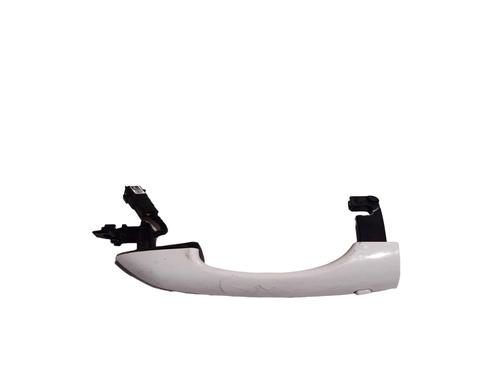 front-left-exterior-door-handle-alfa-romeo-stelvio-949_-2016-32052211 main image