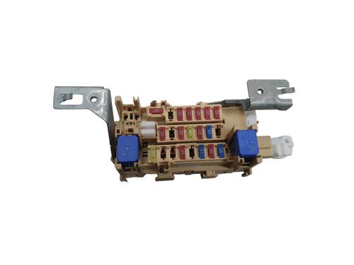 Used Fuse box NISSAN JUKE (F15) 1.6 (117 hp) 32054783