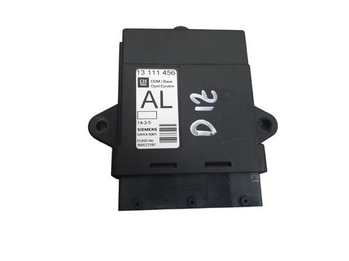 electronic-module-opel-signum-hatchback-z03-2003-2004-2005-2006-2007-2008-32047093 main image