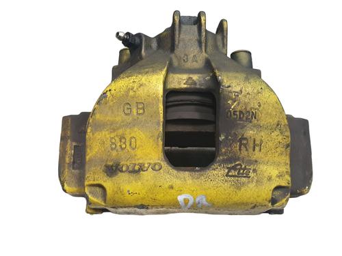 Used Right front brake caliper VOLVO V70 II (285) T5 (250 hp) 32051728