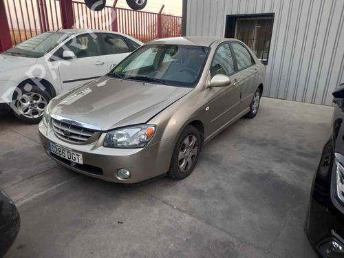 Brugte KIA CERATO I Saloon (LD) 2.0 (143 hp) 4418705