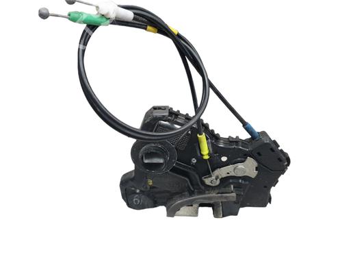 front-left-lock-toyota-auris-_e15_-2006-2007-2008-2009-2010-2011-2012-2013-32073429 main image