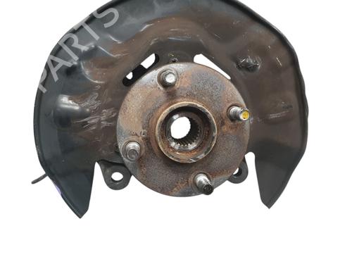 right-front-steering-knuckle-toyota-corolla-_e12_-2001-2002-2003-2004-2005-2006-2007-2008-32053627 main image