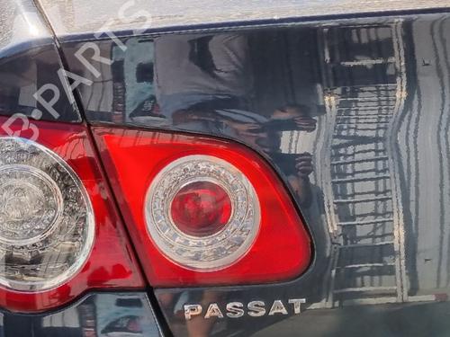 Feu de coffre gauche VW PASSAT B6 (3C2) [2005-2011]  32047351