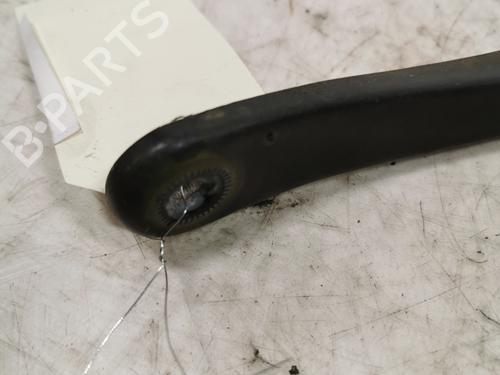 front-windshield-wiper-arm-dacia-duster-hs_-2010-2011-2012-2013-2014-2015-2016-2017-2018-36710905 main image
