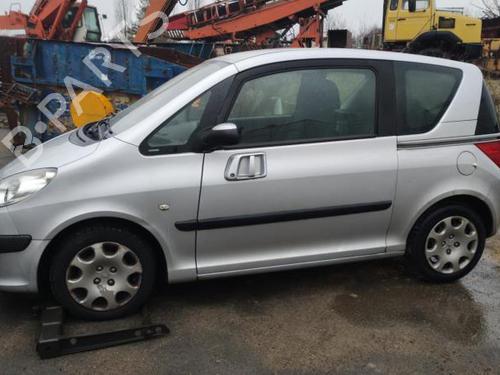 Left headlight PEUGEOT 1007 (KM_) 1.4 HDi | BP36736277C28 - Image 4
