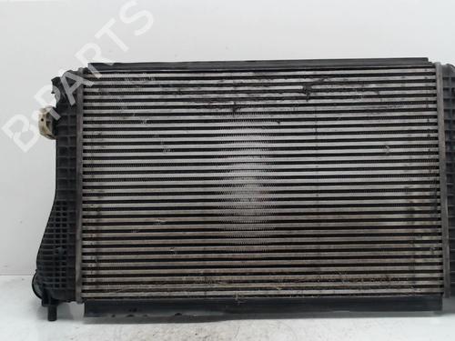 Used Water radiator Water radiator VW GOLF PLUS V (5M1, 521) [2004-2013] 36741553 36741553