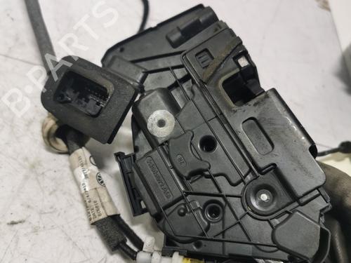 front-right-lock-vw-golf-vii-5g1-bq1-be1-be2-2012-2013-2014-2015-2016-2017-2018-2019-2020-2021-36711429 main image